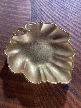 Pickard | Rose and Daisy Pattern Floral Scalloped Decorative Dish